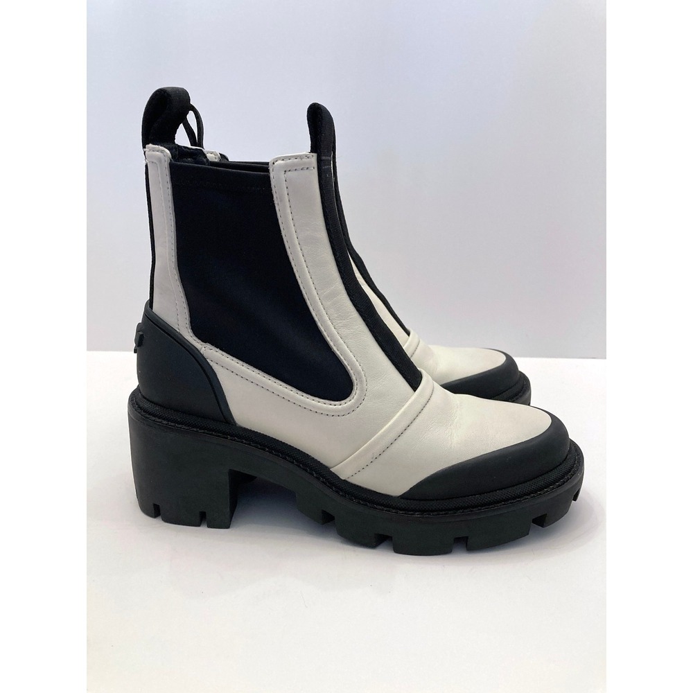 Tory Burch Lug Sole Chelsea Boots White Black Leather Womens‎ 5 $428